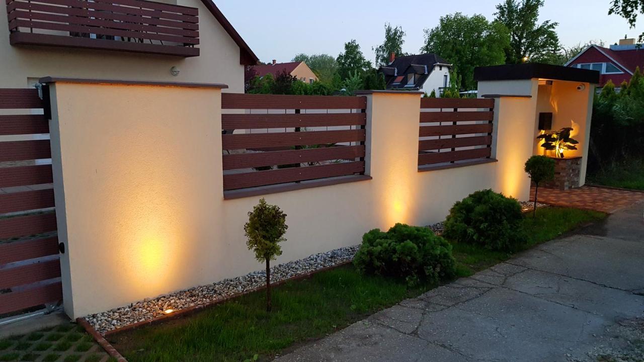 Napsugar Villa B Siófok Buitenkant foto