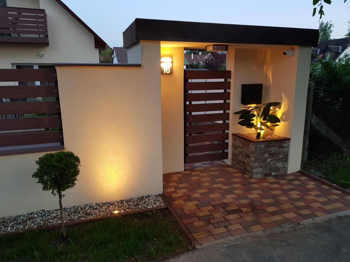 Napsugar Villa B Siófok Buitenkant foto