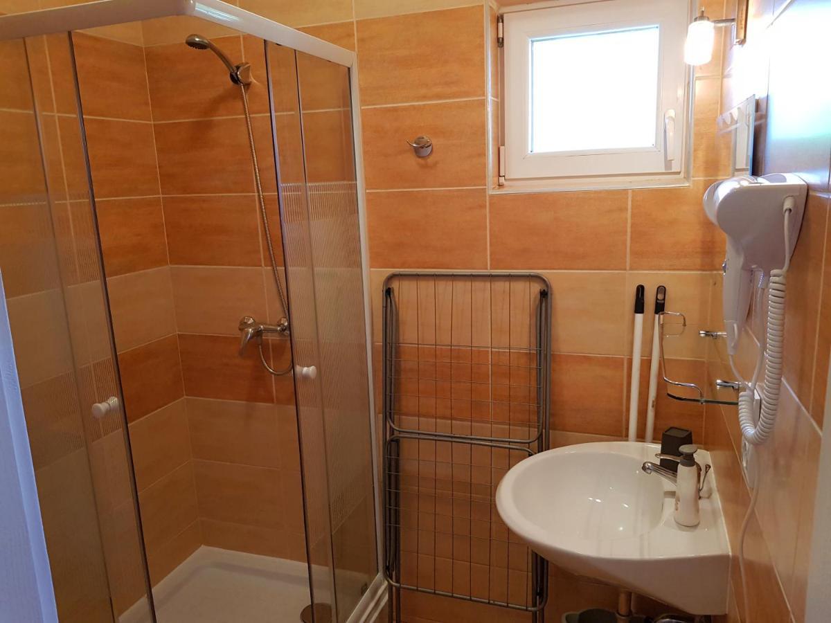 Napsugar Villa B Siófok Buitenkant foto